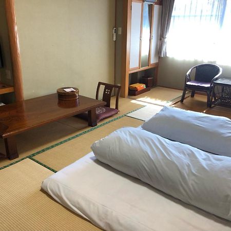 Wakamizusou Hotell Fujikawaguchiko Exteriör bild