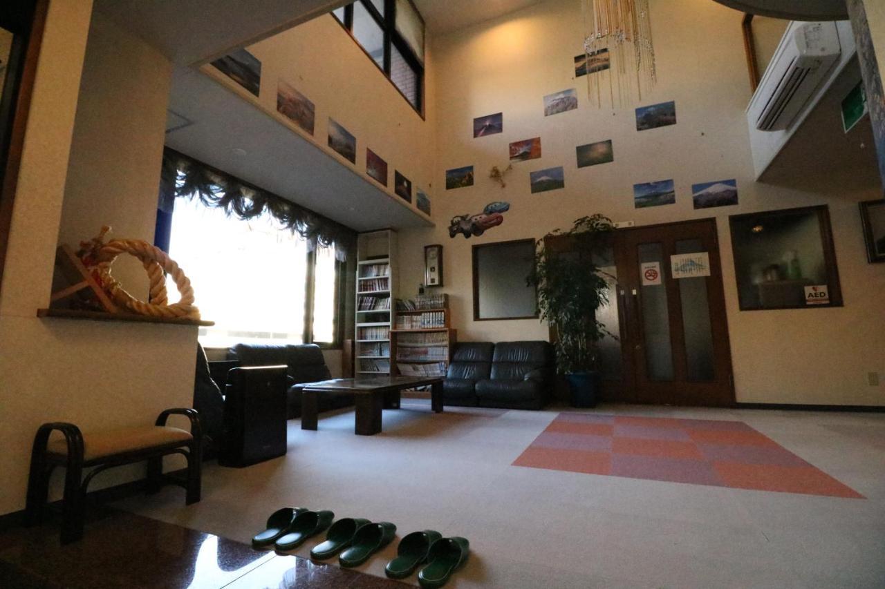 Wakamizusou Hotell Fujikawaguchiko Exteriör bild