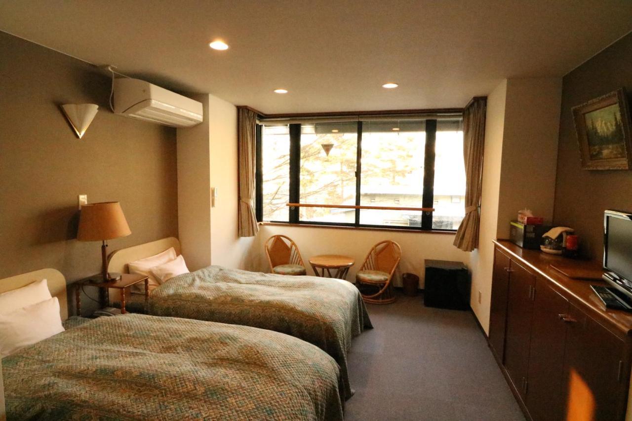 Wakamizusou Hotell Fujikawaguchiko Exteriör bild